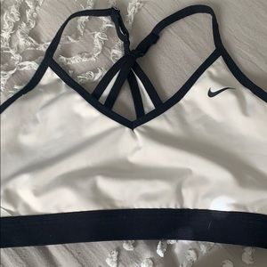 Sports bra